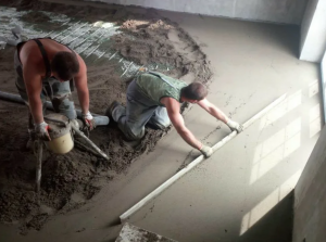 Полусухая стяжка пола: как ее правильно установить и настроить