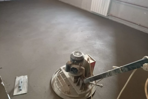 Что такое полусухая стяжка пола и как ее правильно уложить?