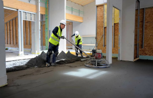 Что делать, если установка полусухой стяжки пола прошла неудачно? Как исправить ошибки и избежать их в будущем?