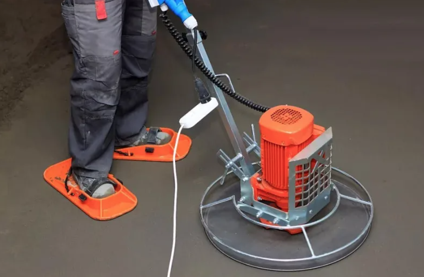 Как выбрать правильный состав для механизированной стяжки пола?